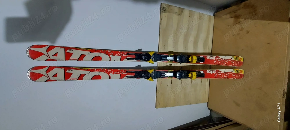 Schiuri ATOMIC race gs 