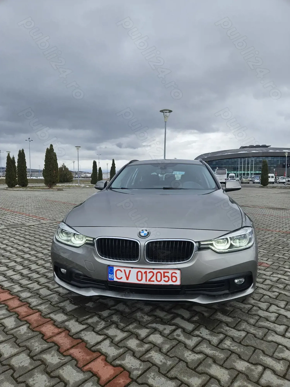 BMW 318D 2017 full xenon, piele