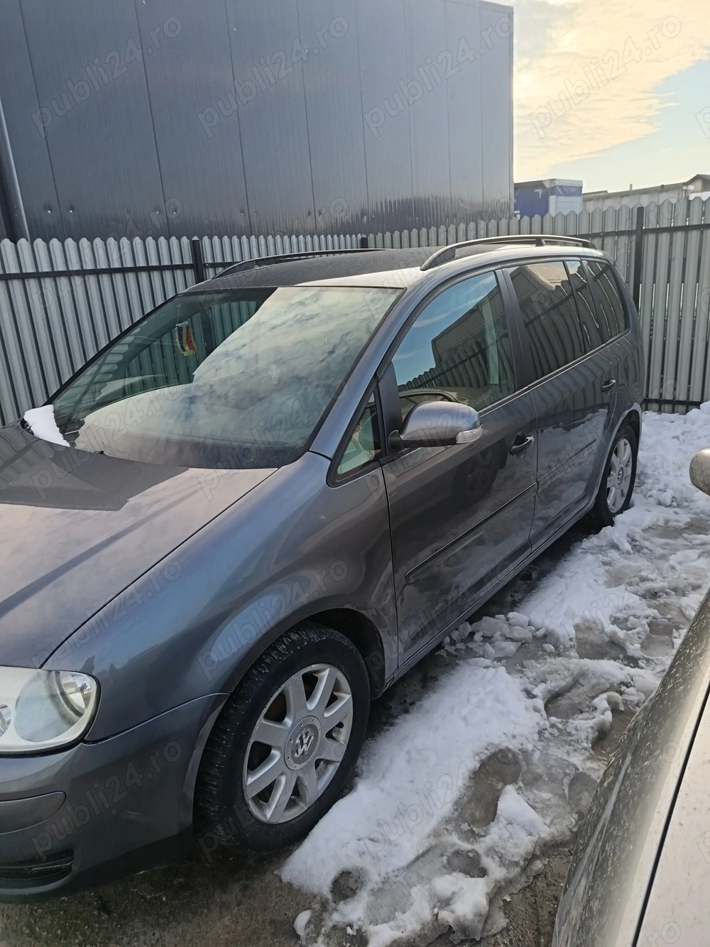 De vânzare Vw Touran 1 9 tdi cod motor bls 105 cp., motor defect.