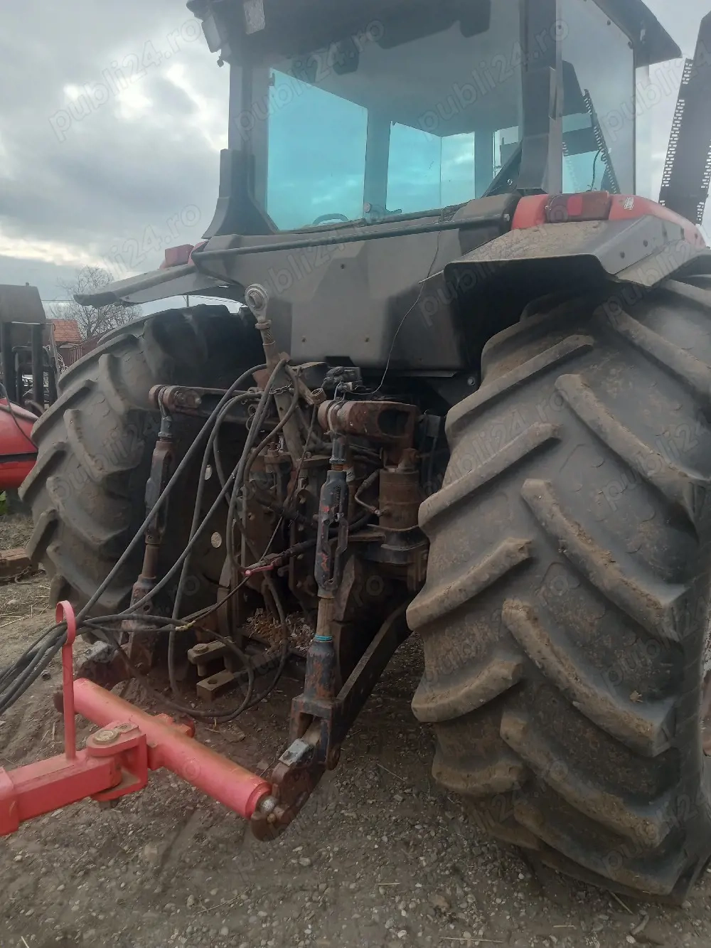 De vinzare sau schimb tractor Massey Ferguson 9240 perfecta stare de funcționare, fabricație 1999, 