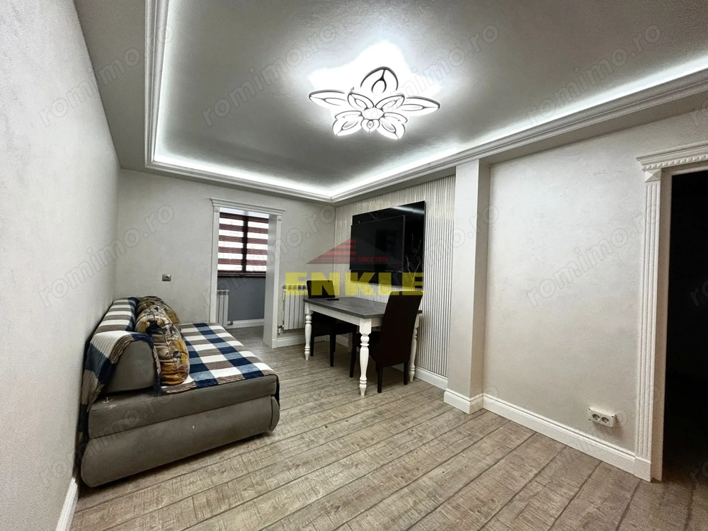 De vanzare apartament cu 3 camere, zona Piata Mare.