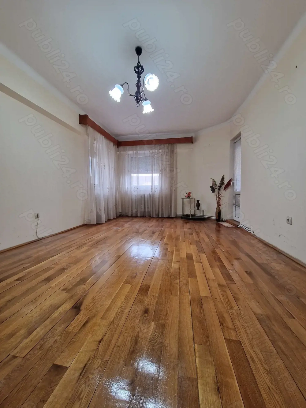 Persoana fizica vand apartament 3 camere central Alba Iulia