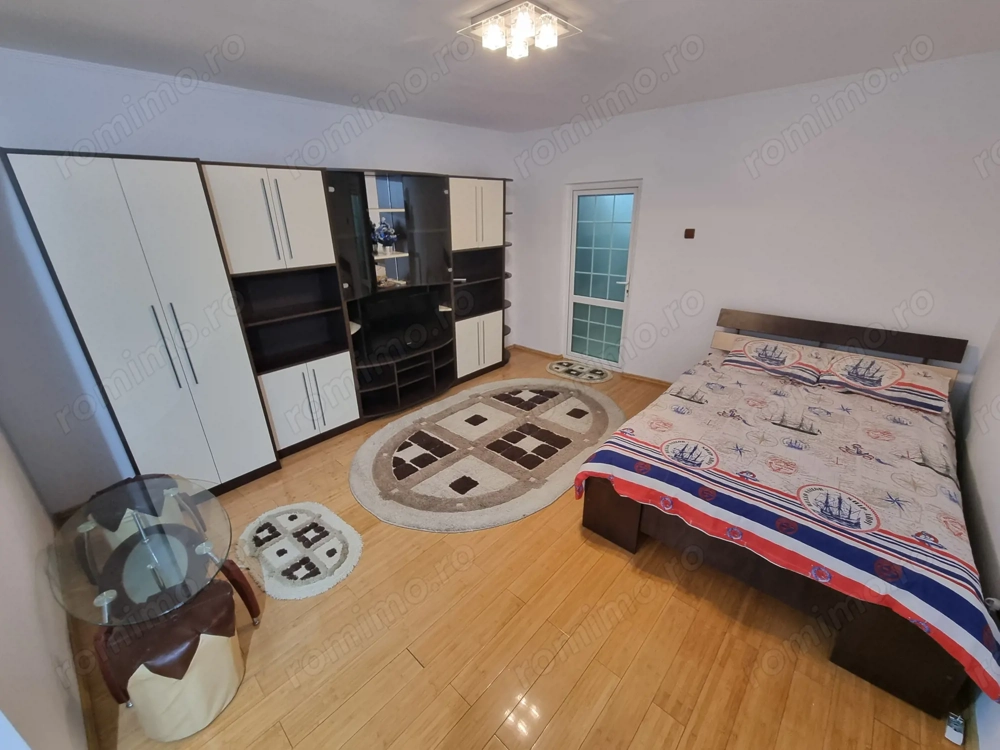 Garsoniera zona Km 4