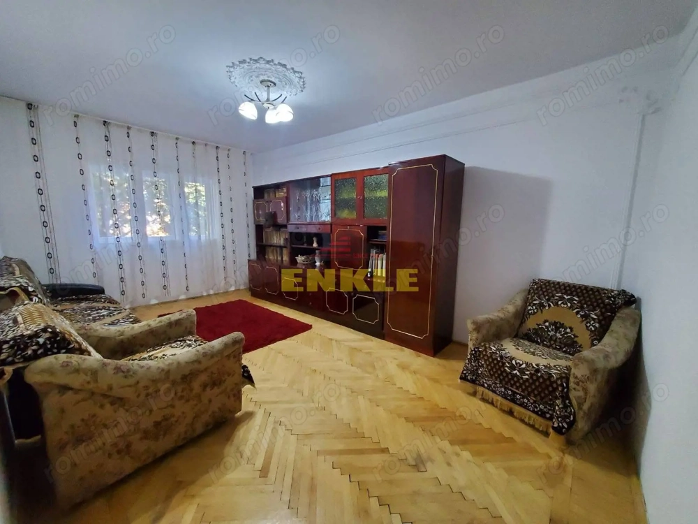 De vânzare apartament cu 2 camere, Zona Mihail Kogălniceanu