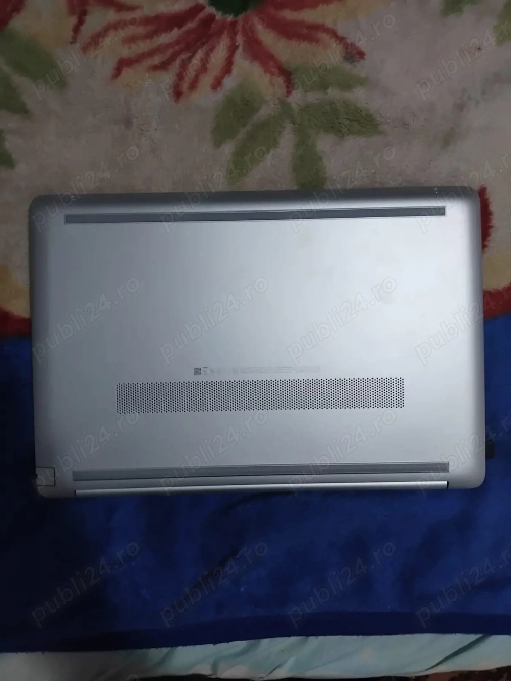 Vând leptop HP 15 ca nou ,are windows 10 proaspăt instalat ,laptopul îi cumpărat din Austria