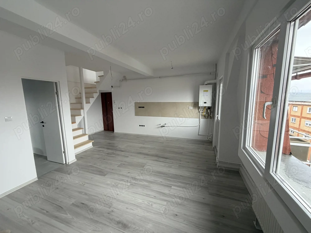 Apartament cu scară interioară