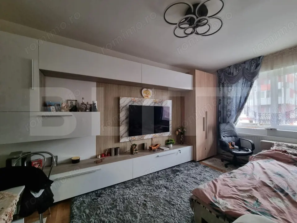 Apartament 2 camere, 58mp, zona Regal