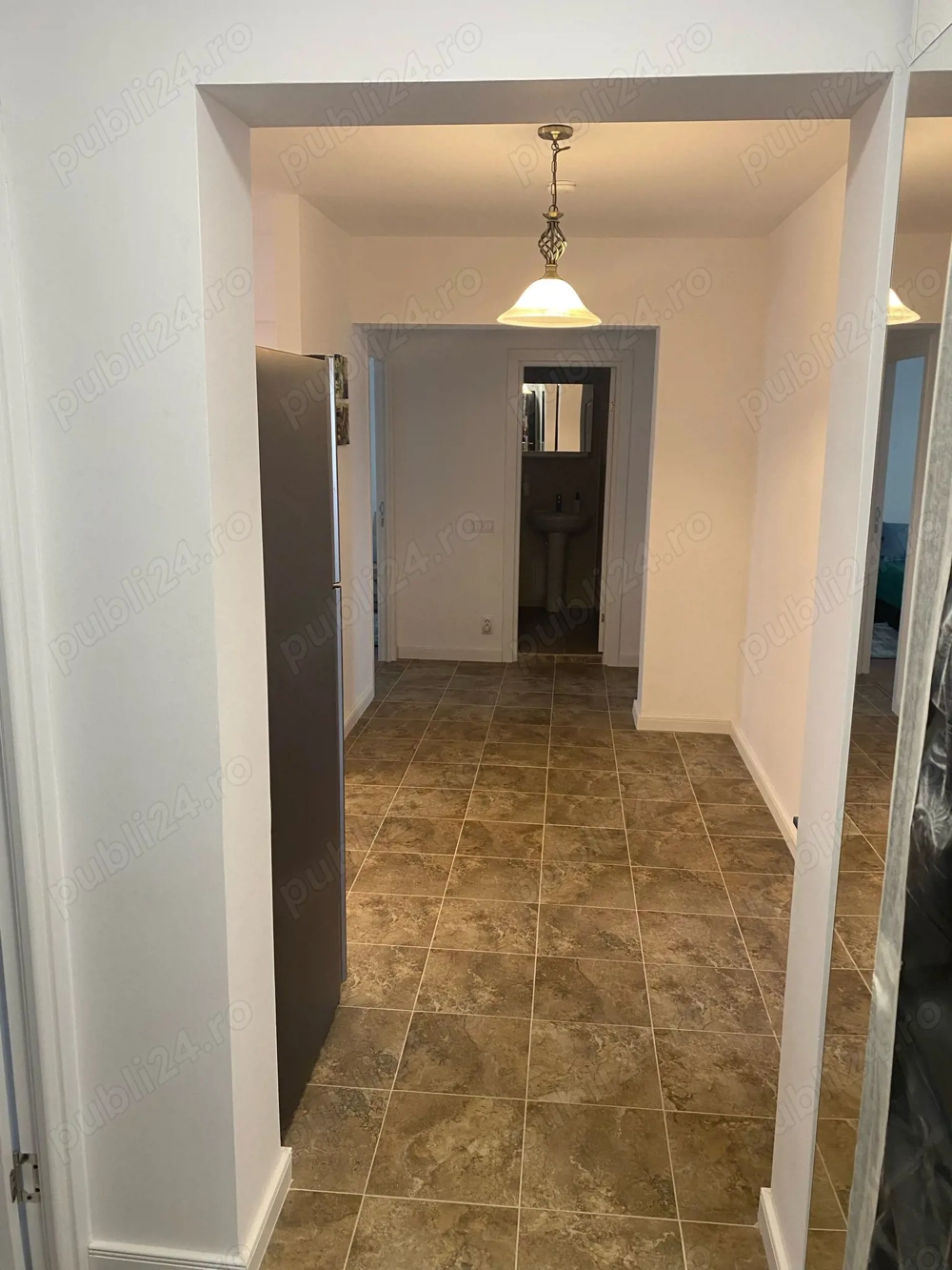 Apartament 3 camere , Calea Victoriei vis a vis Radisson bloc 1980