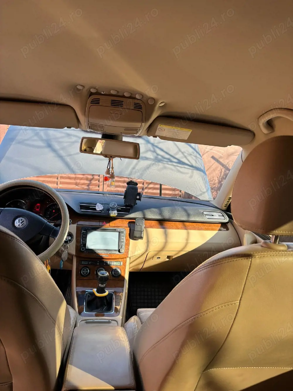 vând Volkswagen Passat 