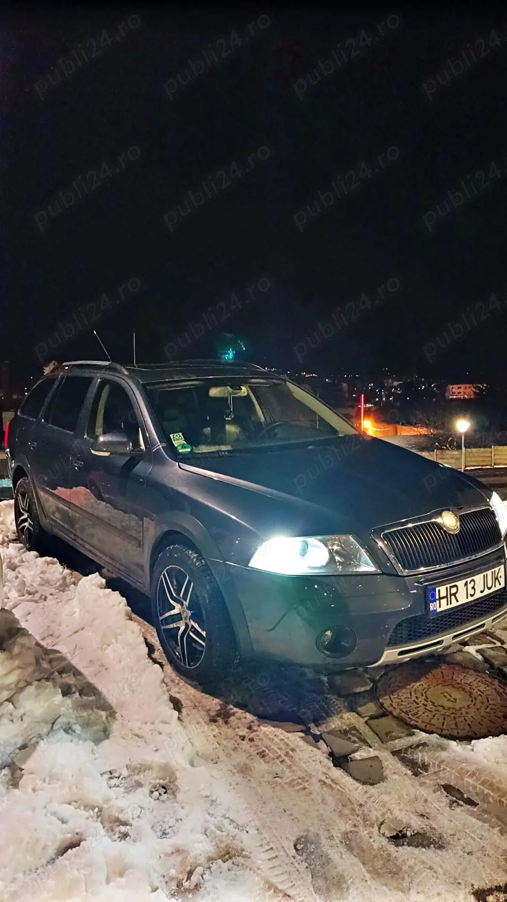 Vând Skoda Octavia scout 