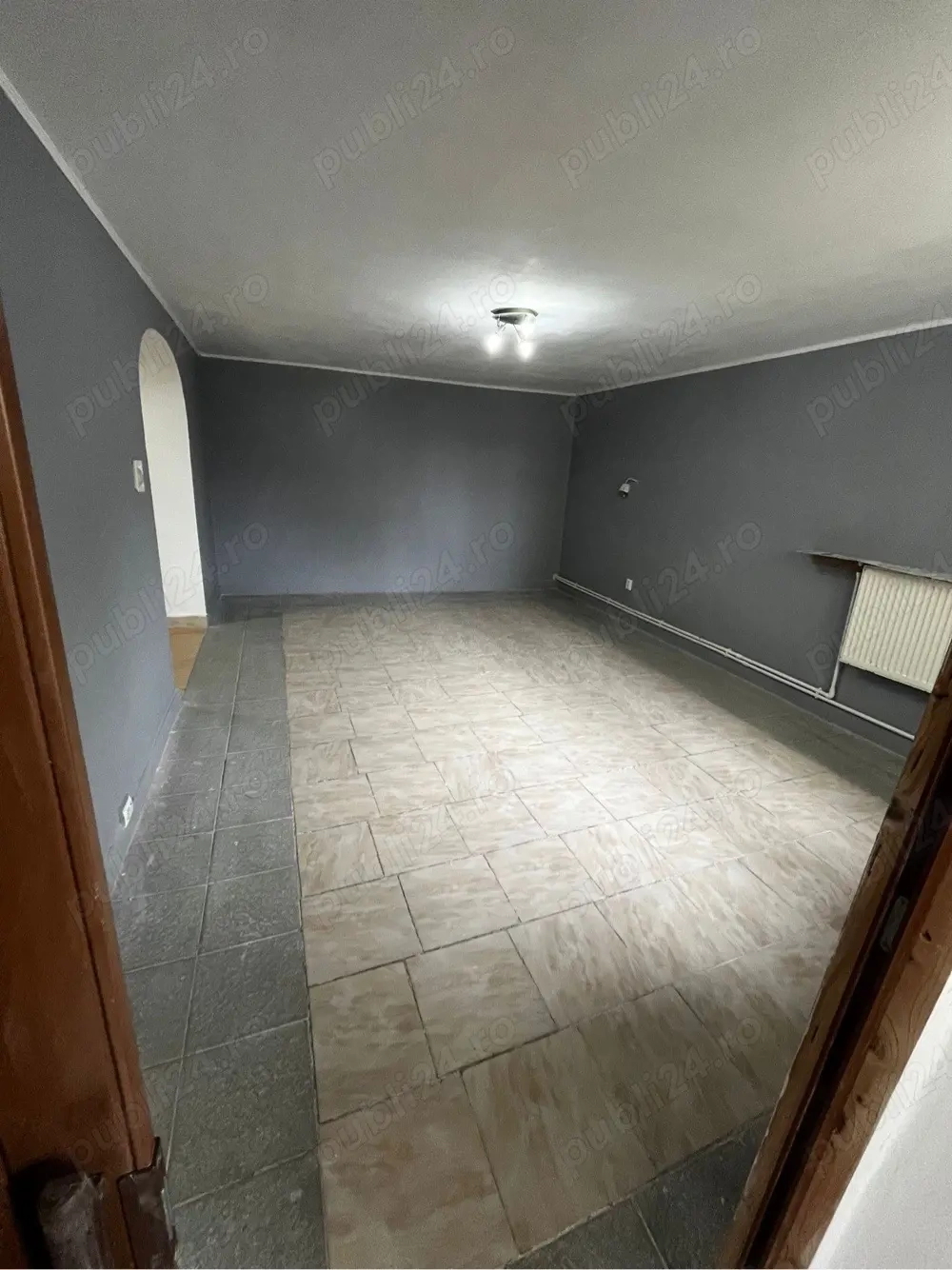 inchiriez casa 4 camere singur in curte in Doamna Ghica