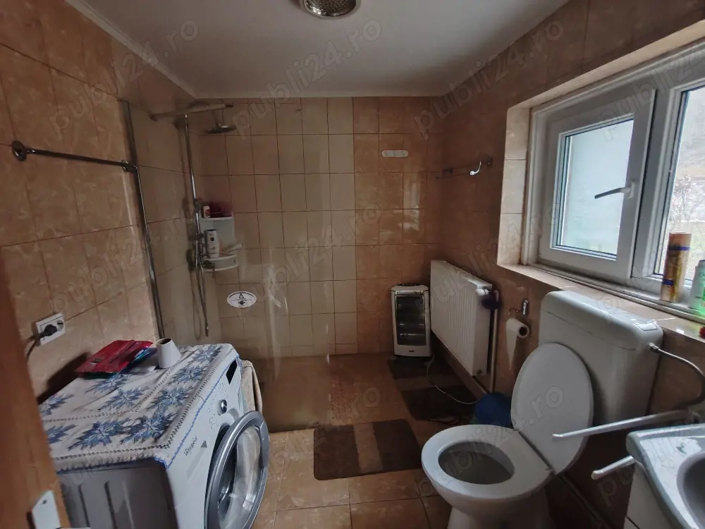 Vând Casă in Calnic1000 mp