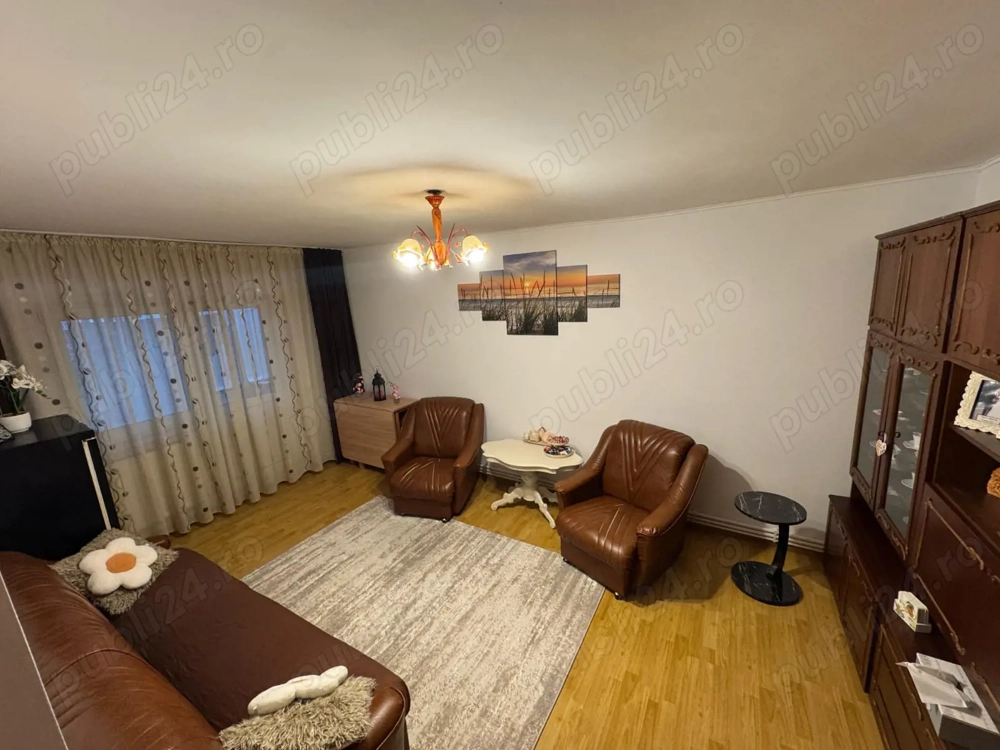 Închiriez apartament Burdujeni Suceava