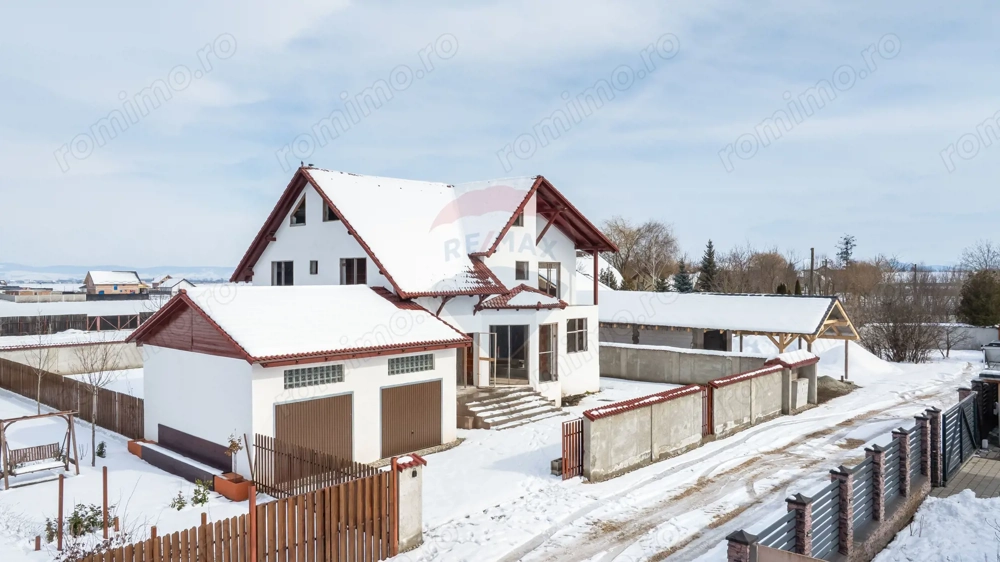 COMISION 0%| Casă individuală | 2 garaje | 192 mp utili | 847 mp teren