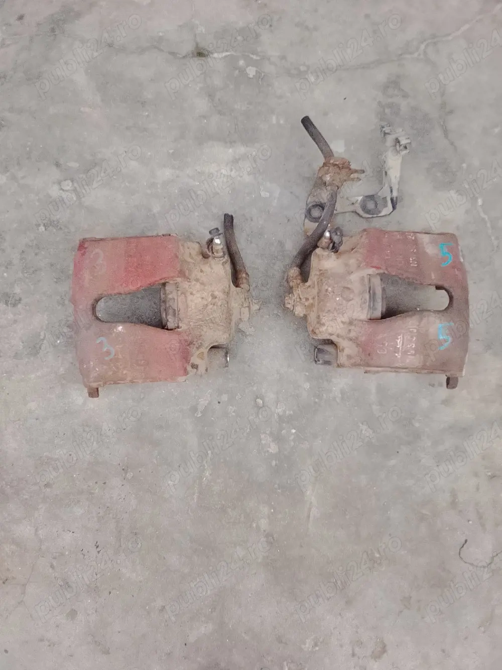 Etrier fata stinga dreapta