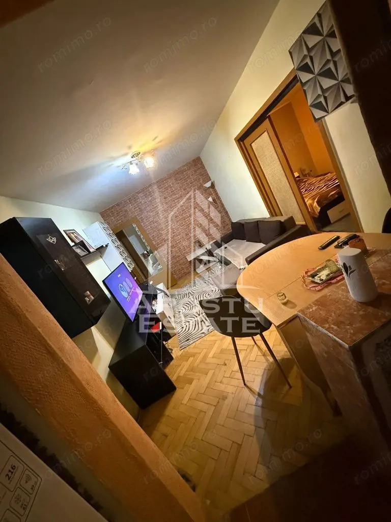 Apartament cu 2 camere, centrala proprie, zona Sagului