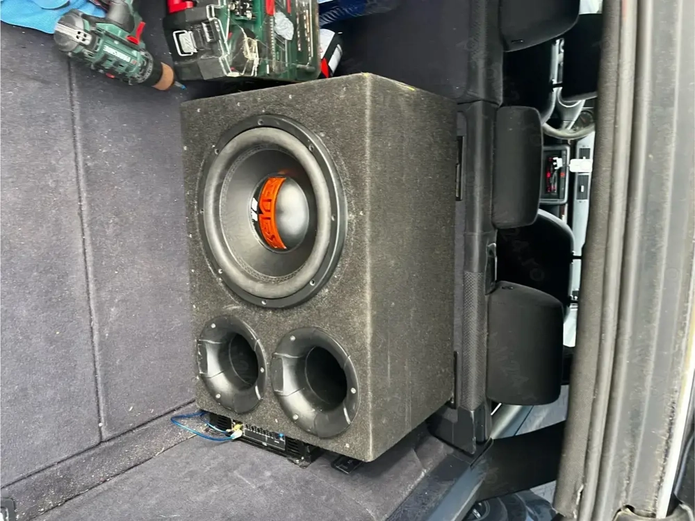 Subwoofer auto Edge