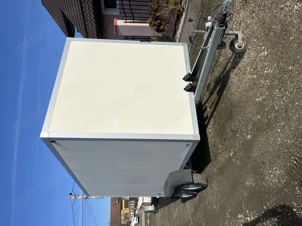 Vând remorcă 2700kg