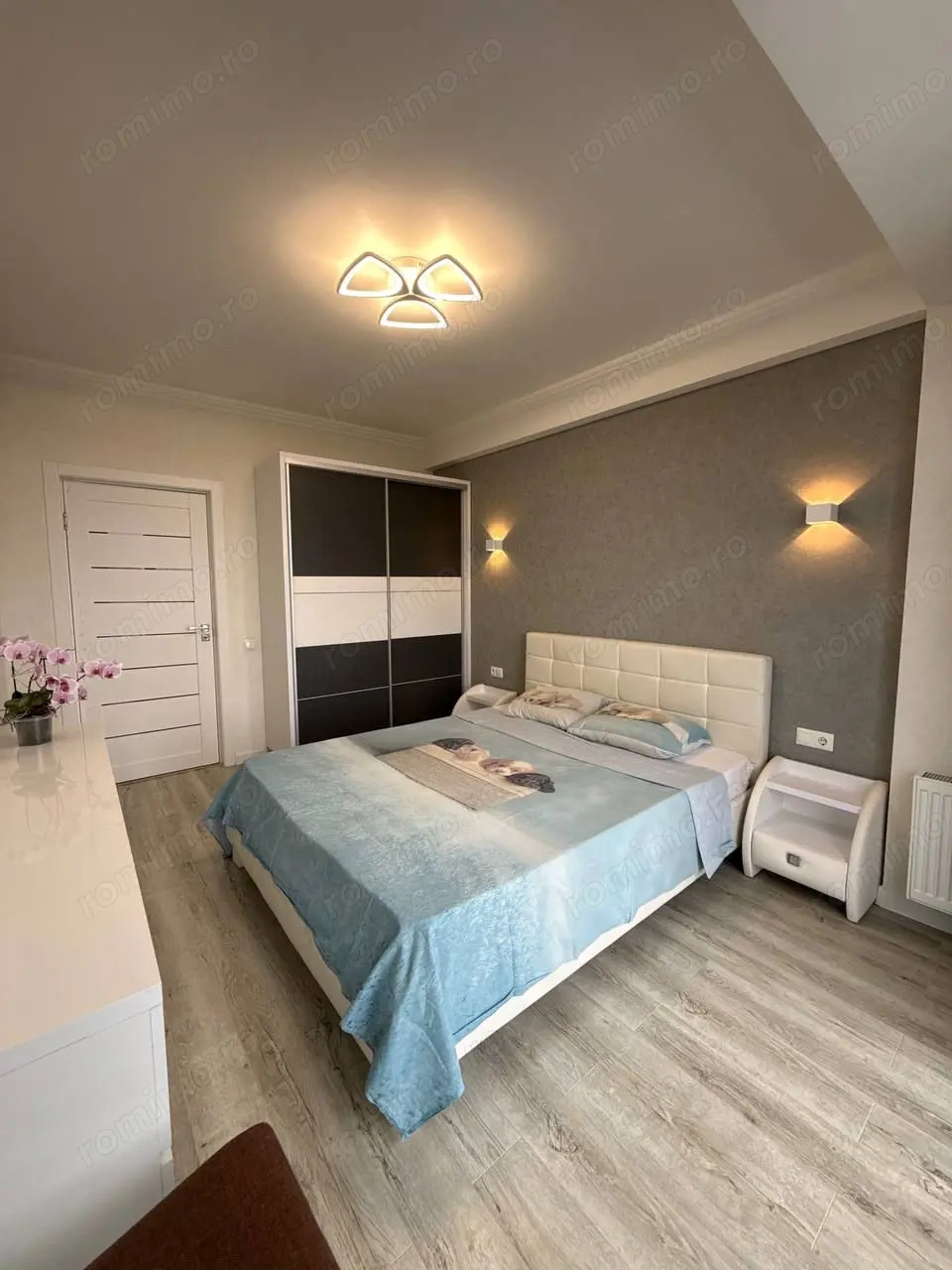 Apartament de 2 camere de vanzare decomandat in Grozavesti-Politehnica 