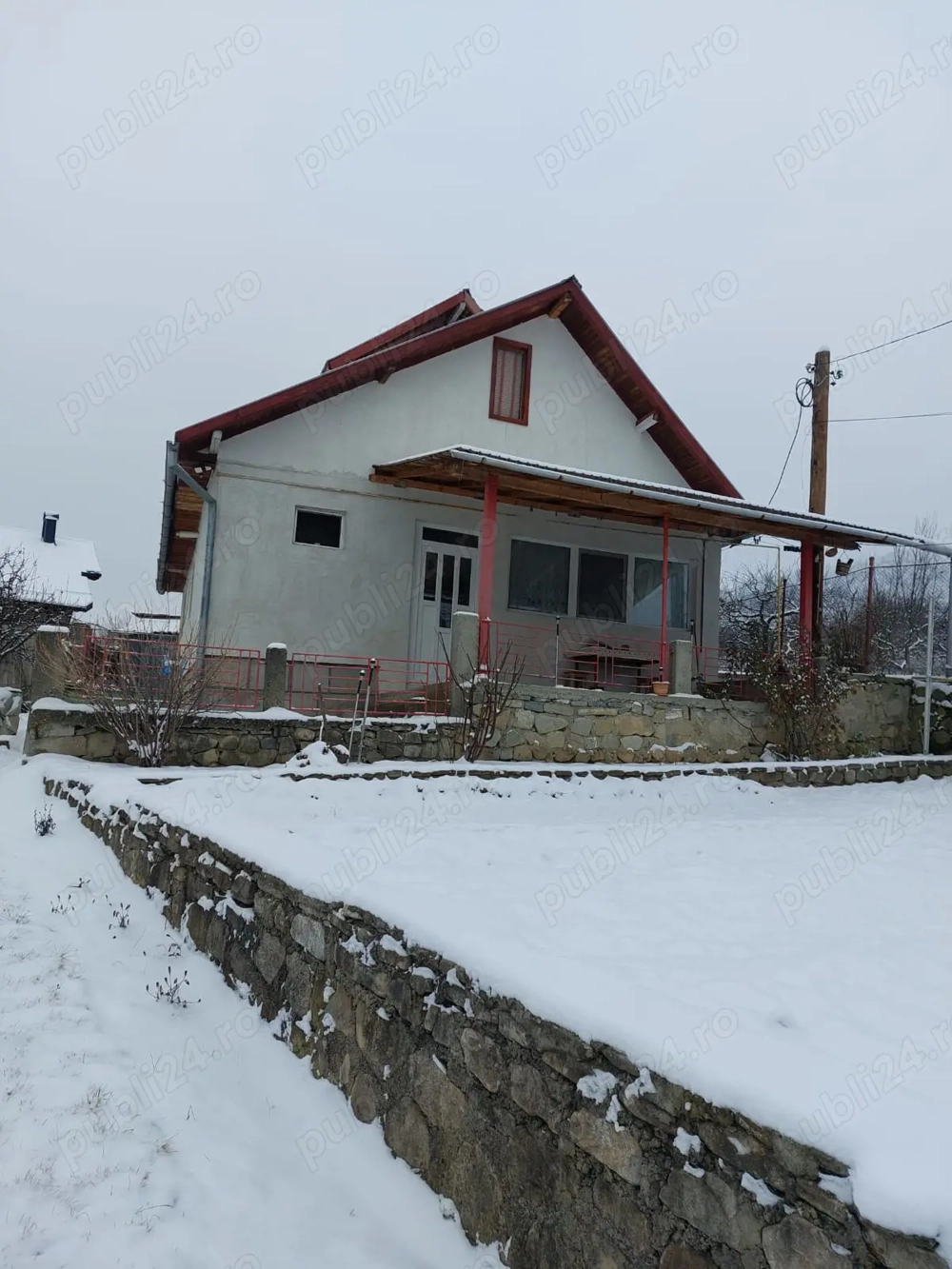 De vanzare - casa+teren Moroeni, DB