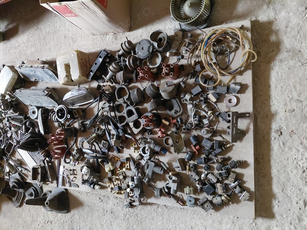 Vand piese noi și sh ptr Ford capri 1, 2 și 3.