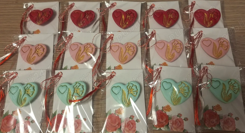 Broșe martisor din lut polimeric handmade 