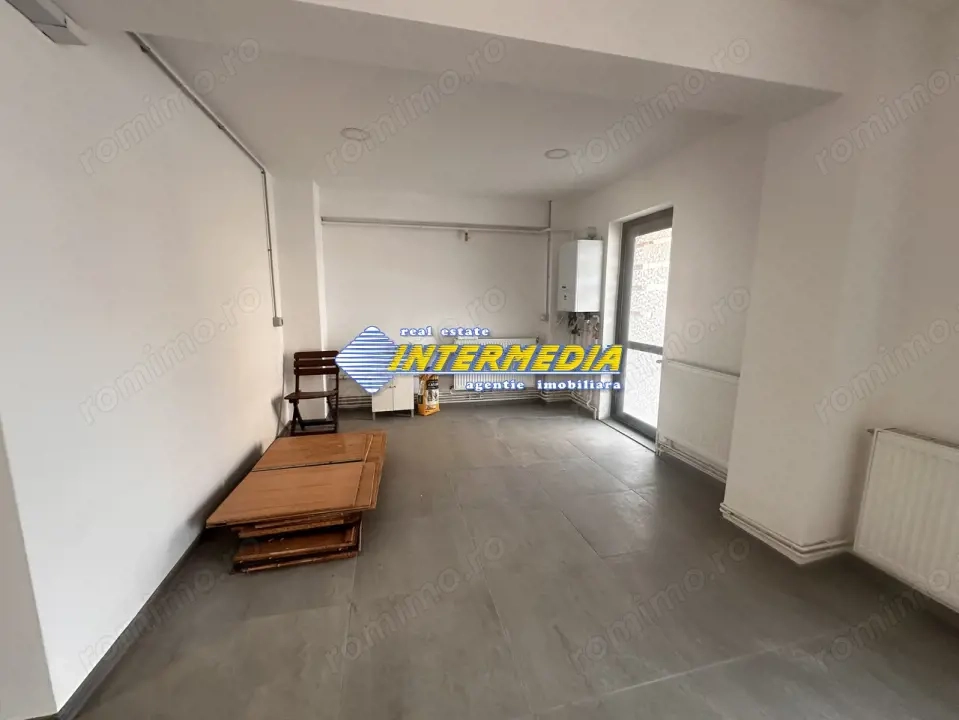 Spatiu comercial 50 mp vanzare CETATE Piata -Stadion vad f bun, finisat total