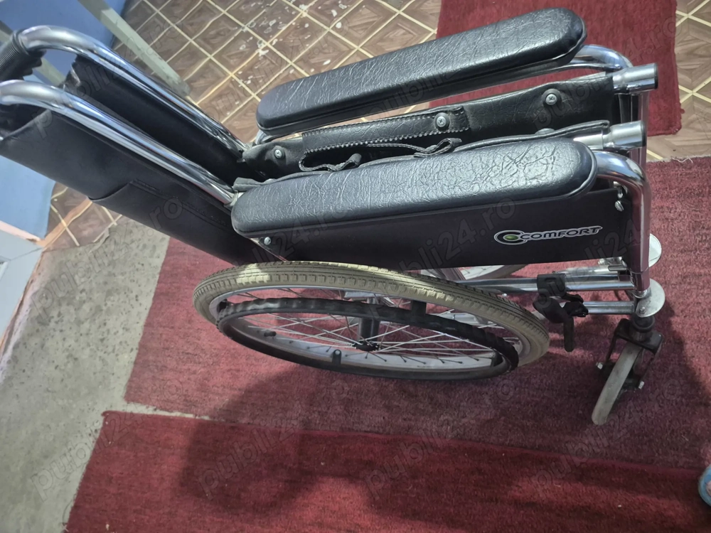 Scaun cu rotile persoane handicap