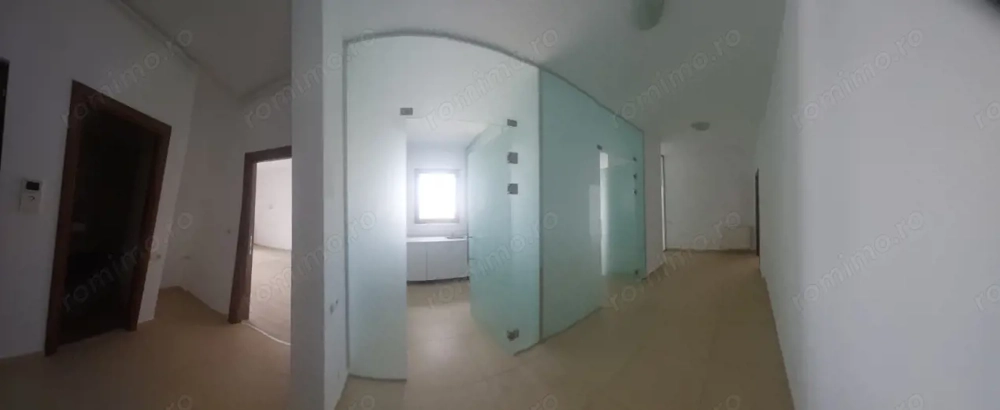 Bd. MAMAIA, spatiu BIROURI, 103 mp.