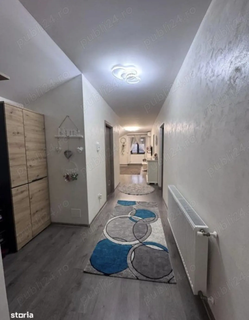 Apartament cu 3 camere de vânzare