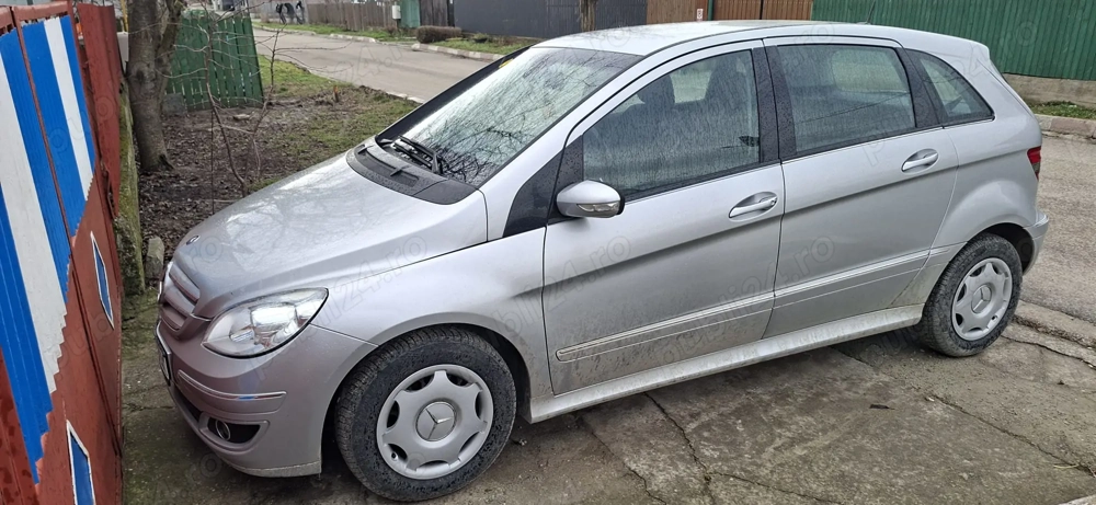 Mercedes B150