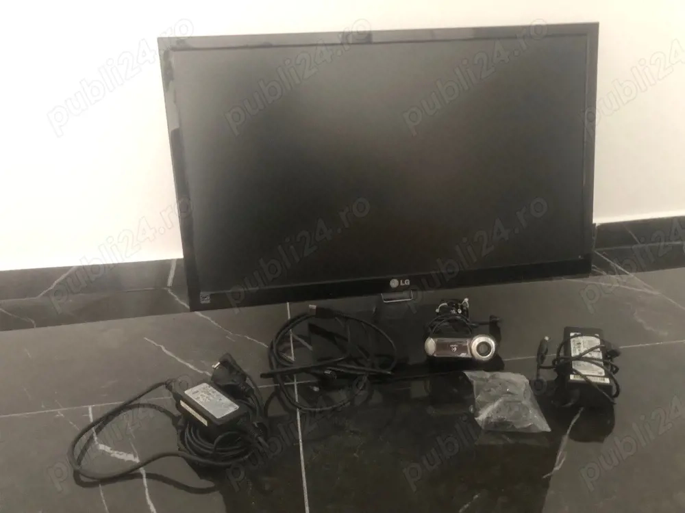 Vând Monitor LG