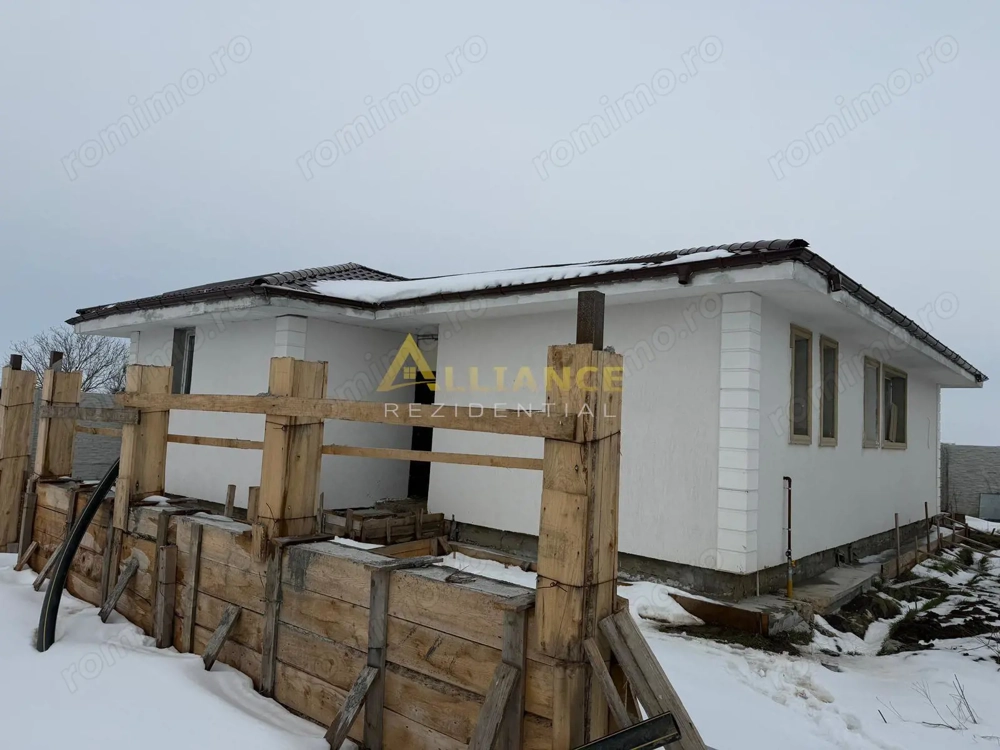 Casa Individuala - 4 camere - 3 bai - 370mp teren