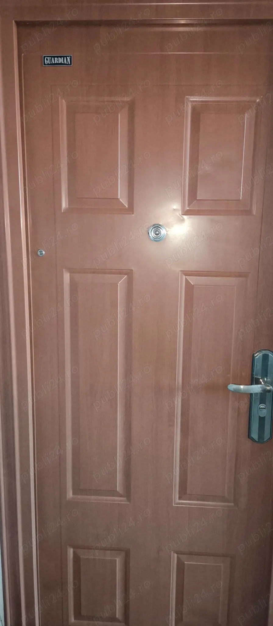 Apartament cu 5 camere ,etaj 1 la Sannicolau Mare