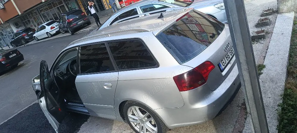 vand sau schimb Audi A4 