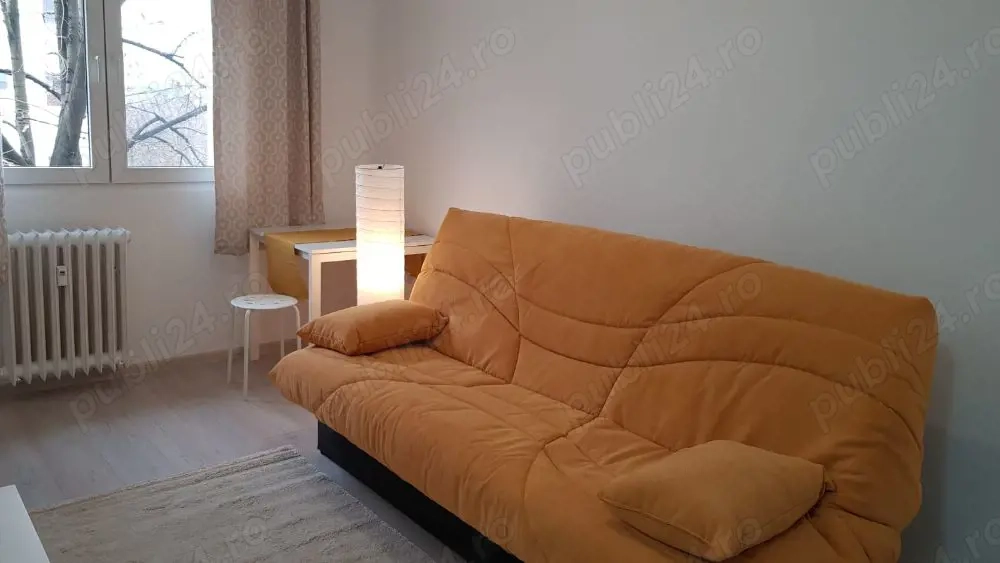 Inchiriere garsoniera Piata Alba Iulia, etaj intermediar, 270 euro