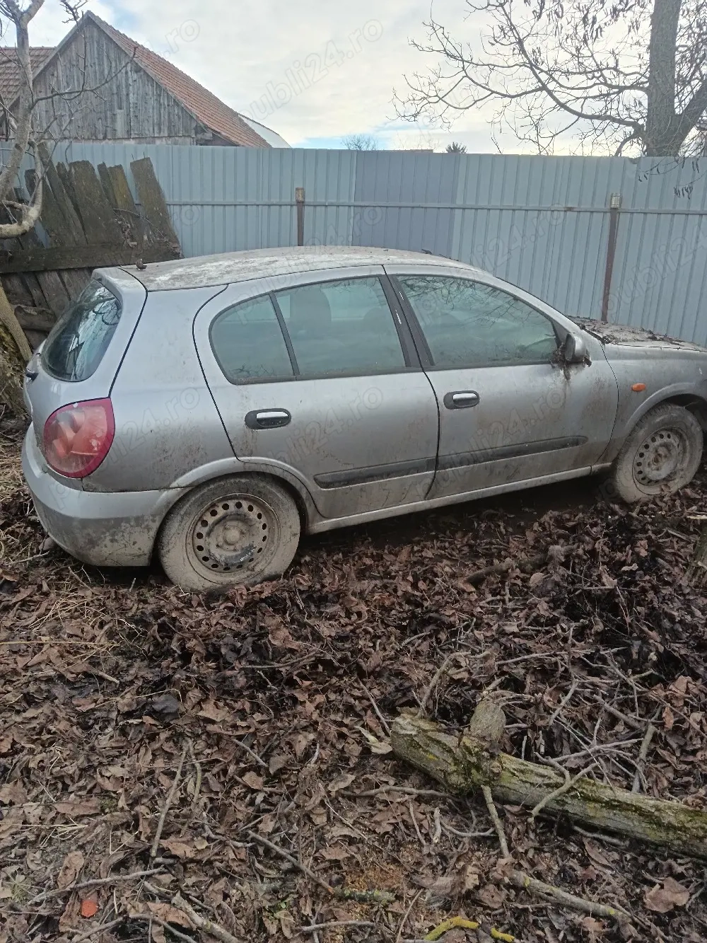 Vând Nissan Almera