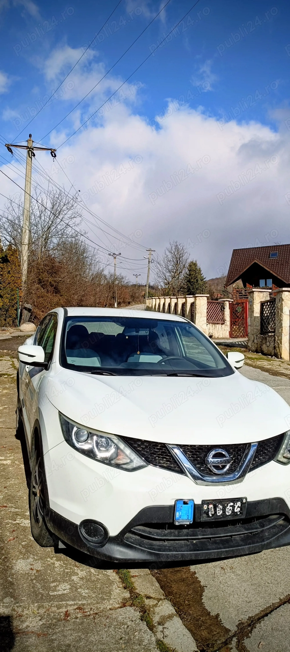 Nissan Qashqai 1200 cmc benzina 2015, 91350 km, primul proprietar, stare perfecta, 6500 euro