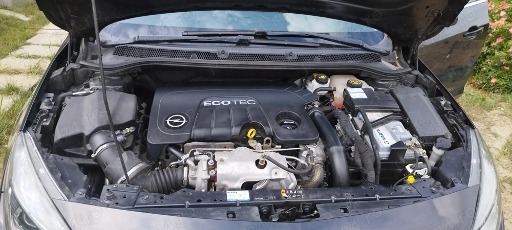 Opel Astra J Sport Tourer 2015  -diesel- 129800