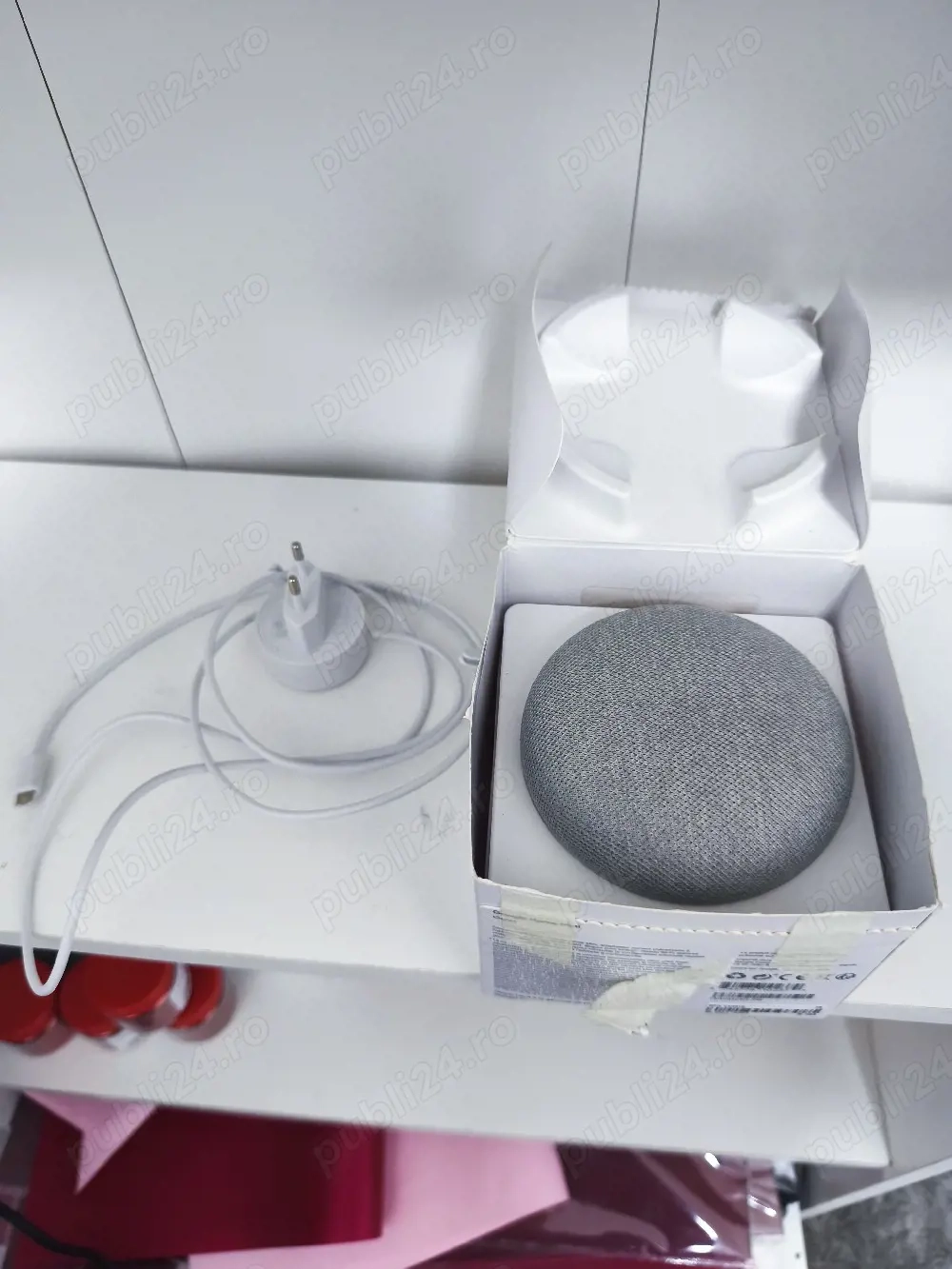 Vând Google home mini