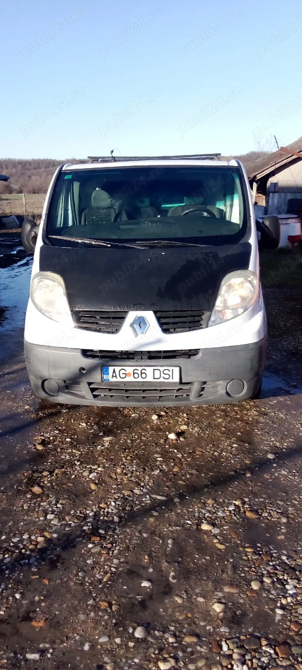 Vînd dubă  reno  trafic 2010