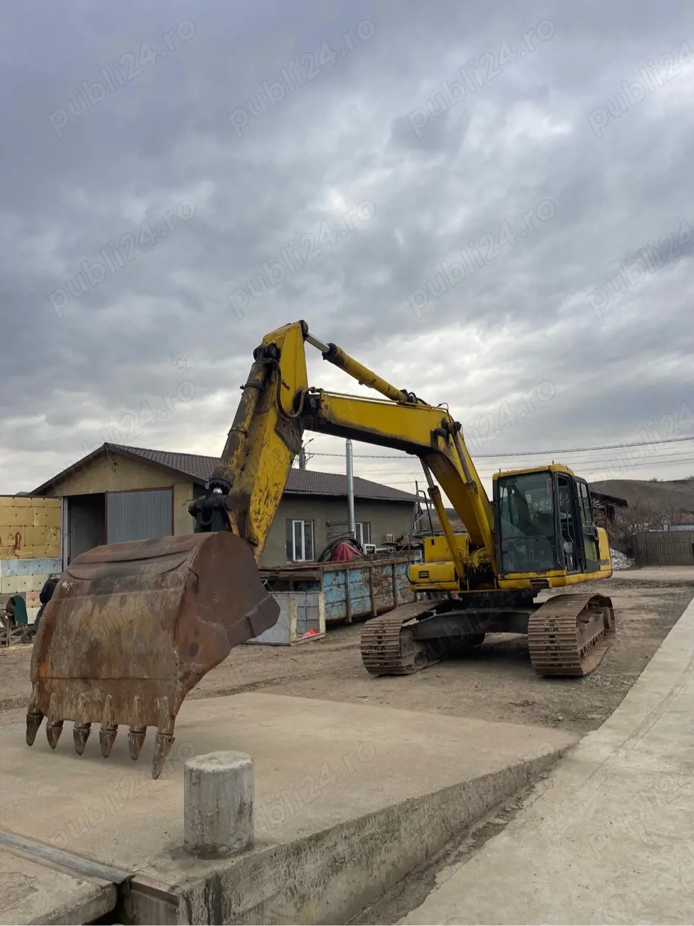 Excavator Komatsu PC210