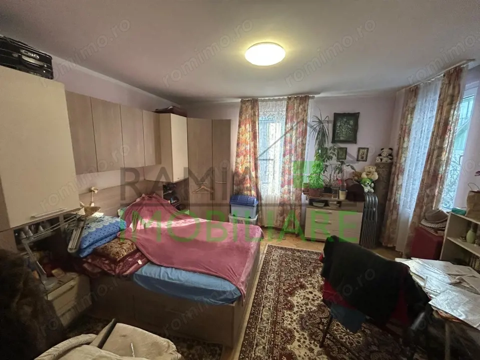 Vanzare apartament 4 camere in casa Dealul Cetatii