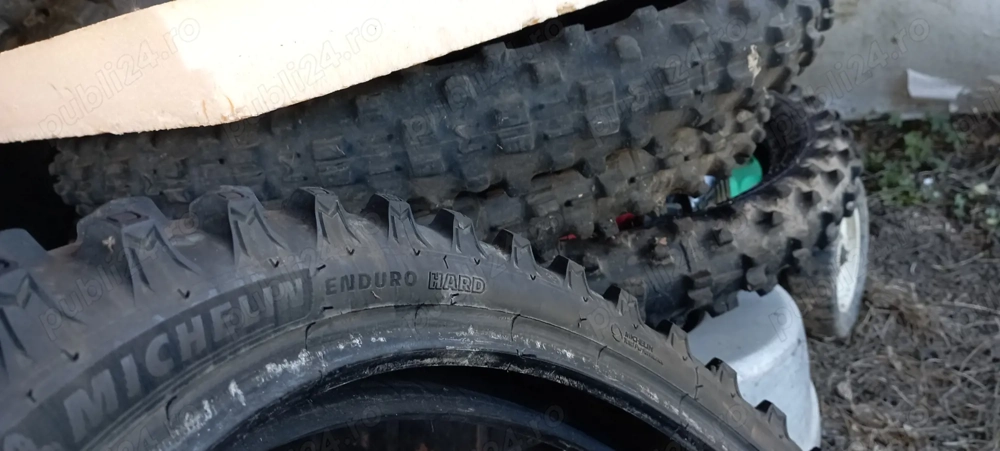 Vînd anvelope de enduro pe 18 și 21. IAȘI Miroslava 