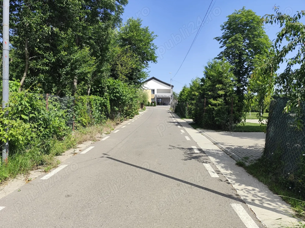 Teren intravilan de vânzare 1400 mp 