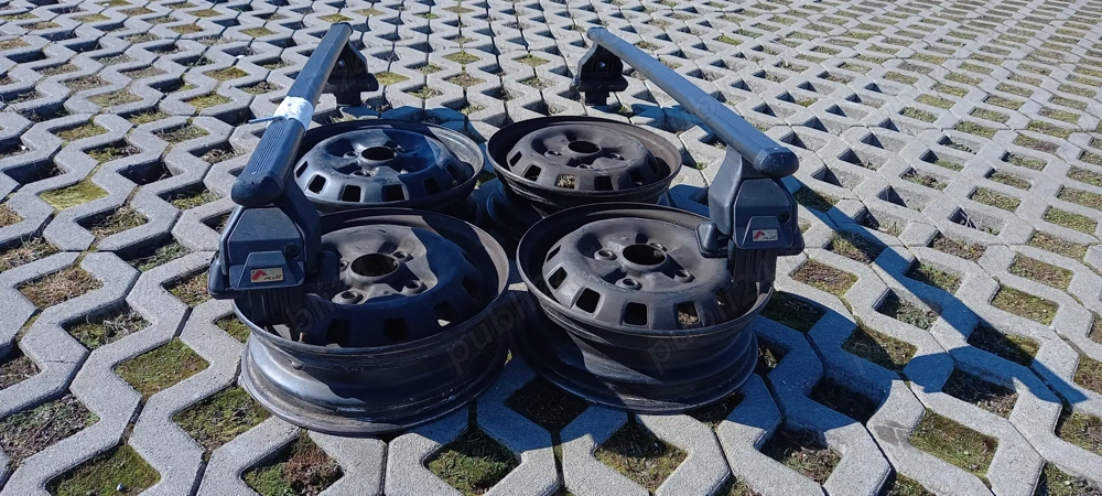 Vand bare transversale portbagaj si 4 genti Hyundai ATOS