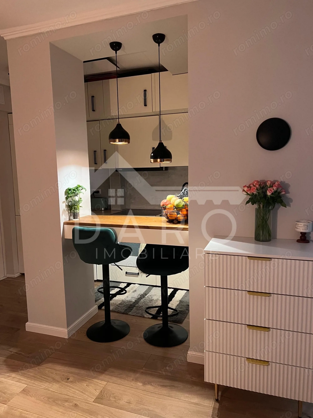 Garsonieră mobilată și utilitată