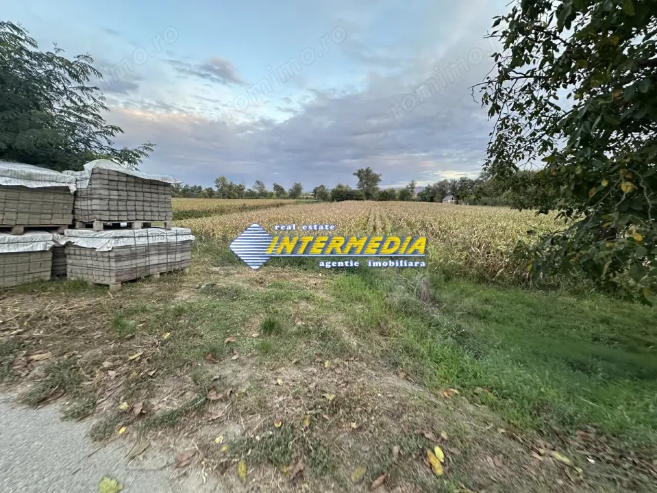 OKAZIE ! 2300 mp. Teren Intravilan Mereteu lat 22 m toate utilitatiile in fata