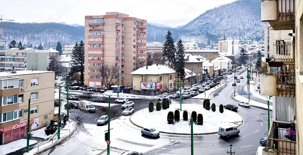 Grivitei - Onix, apartament cu 4 camere si loc de parcare.