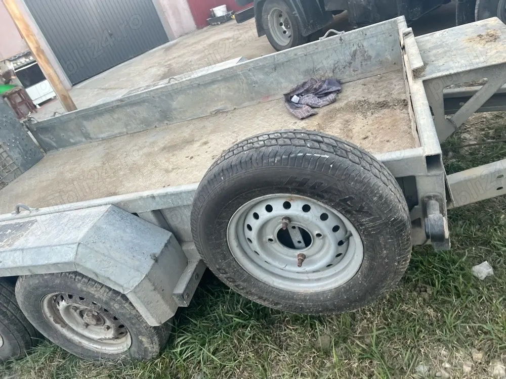 remorca excavatoare 2700kg